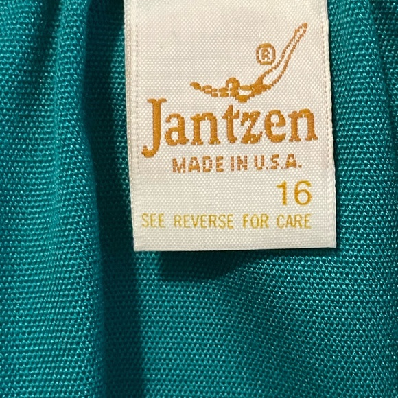 Deep emerald green skirt by Jantzen size 16 - Picture 2 of 7